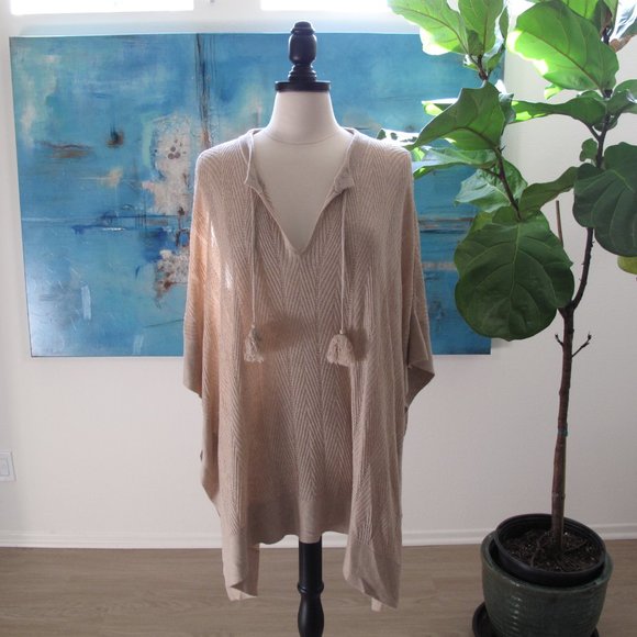 SPLENDID Cashmere Blend Beige Poncho - Picture 12 of 12